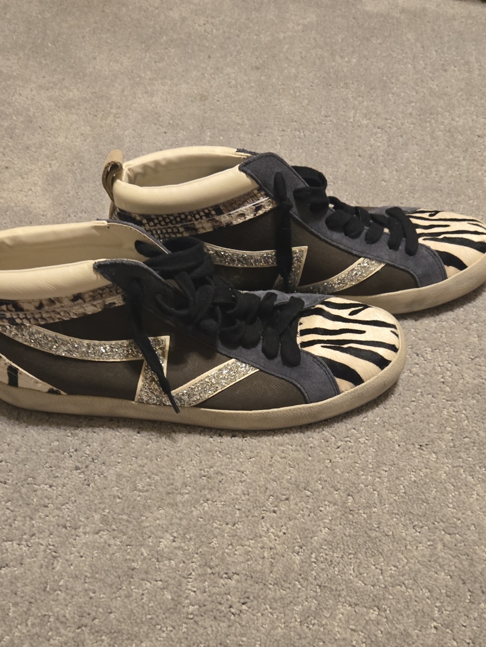 Gianni Bini Black & Cream Zebra-Print Glitter High-Top Sneakers